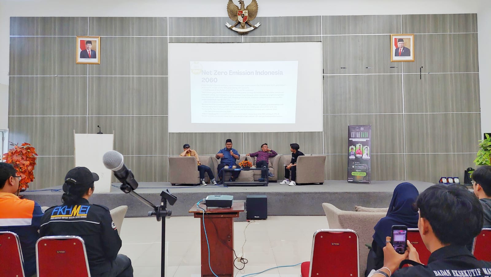 Kuliah Umum bertajuk “Paradoks Kebijakan Pemerintah Republik Indonesia Terhadap Semangat Green Energy”